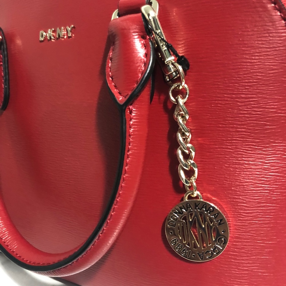 DKNY
Bryant Dome Satchel - Picture 5 of 11